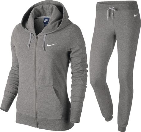 grijze nike pak dames|Nike Factory Stores.